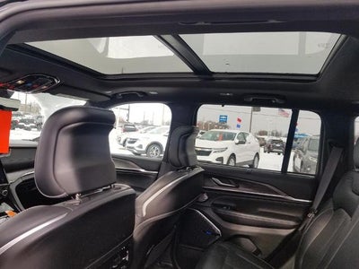 2022 Jeep Grand Cherokee Overland