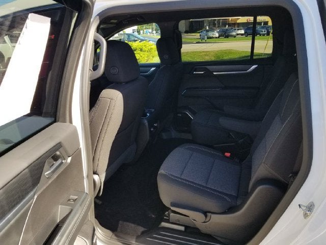 2026 GMC Acadia Base