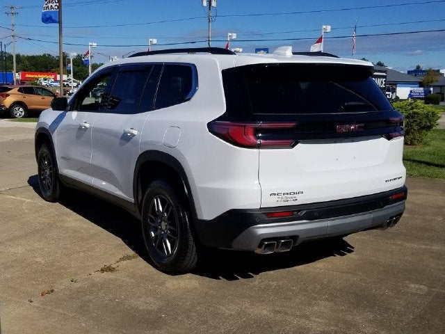 2026 GMC Acadia Base
