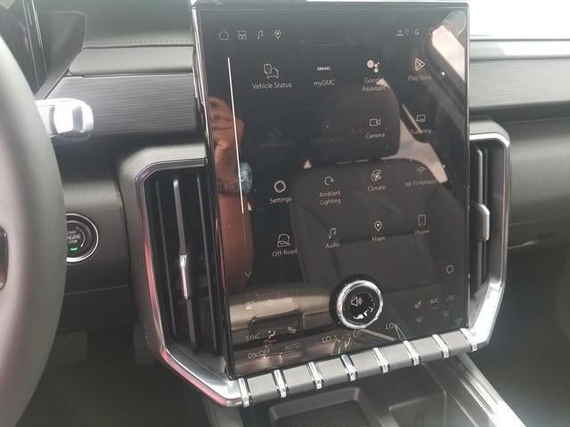 2026 GMC Acadia AWD AT4