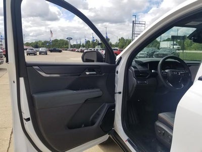 2026 GMC Acadia AWD AT4