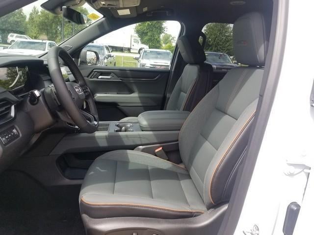 2026 GMC Acadia AWD AT4