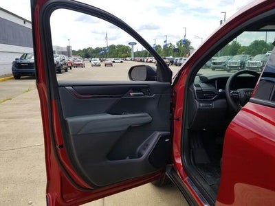 2025 GMC Acadia AWD AT4