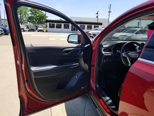 2020 GMC Acadia SLT