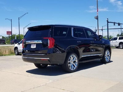 2022 GMC Yukon SLT