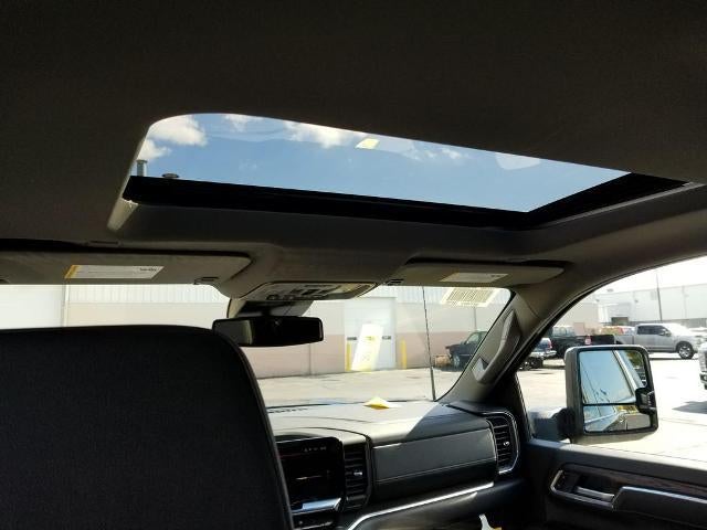 2026 GMC Sierra 2500 HD Crew Cab Standard Box 4-Wheel Drive SLT