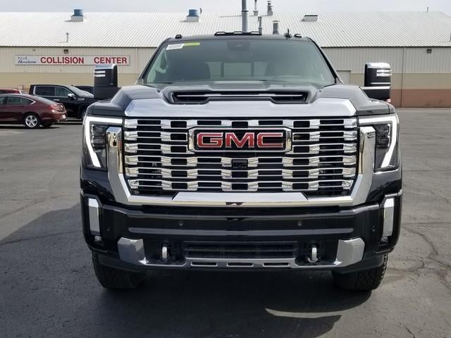 2025 GMC Sierra 2500 HD Crew Cab Standard Box 4-Wheel Drive Denali
