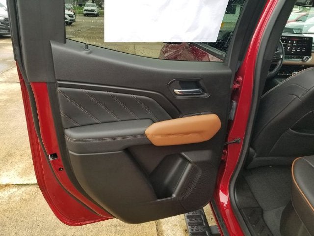 2023 GMC Canyon 4WD AT4