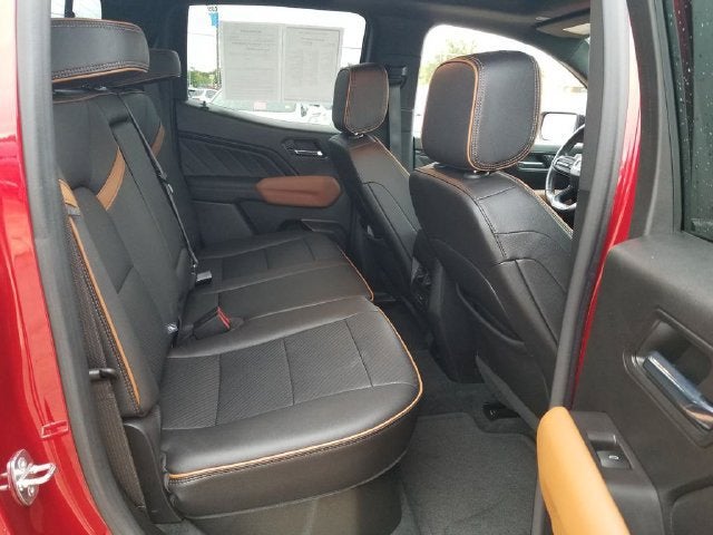 2023 GMC Canyon 4WD AT4