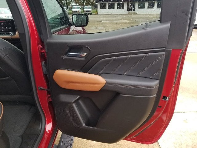 2023 GMC Canyon 4WD AT4