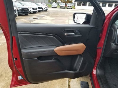 2023 GMC Canyon 4WD AT4
