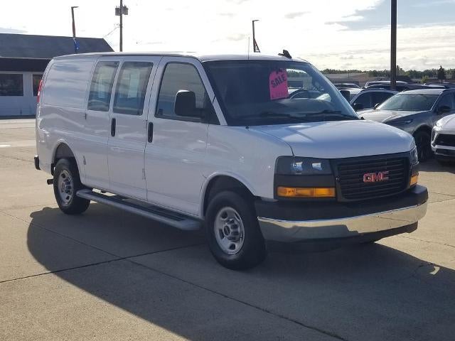 2025 GMC Savana Cargo Base