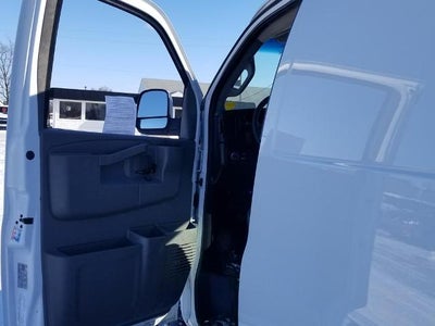 2023 GMC Savana Cargo 2500 Base