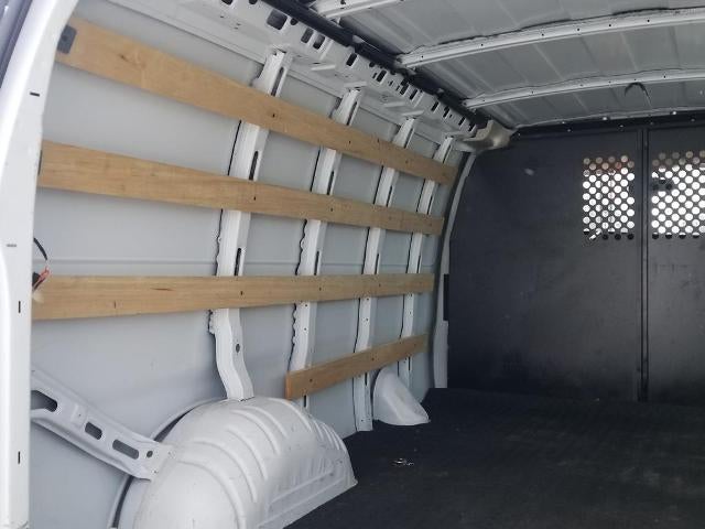 2023 GMC Savana Cargo 2500 Base