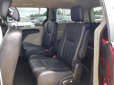 2015 Chrysler Town & Country Touring