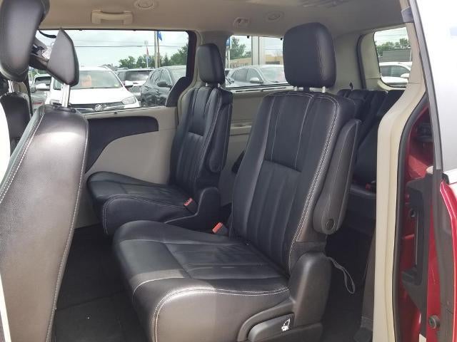 2015 Chrysler Town & Country Touring