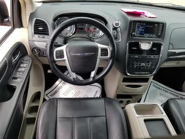 2015 Chrysler Town & Country Touring
