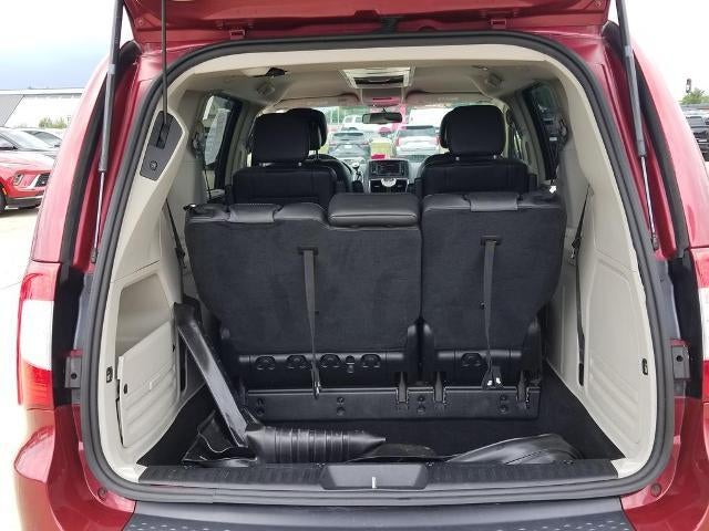 2015 Chrysler Town & Country Touring