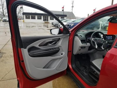 2023 GMC Terrain SLT