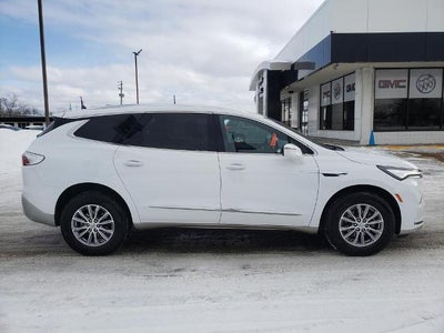 2023 Buick Enclave Essence