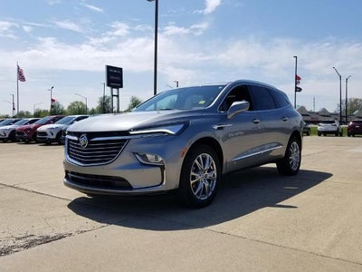 2023 Buick Enclave Essence