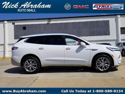 2022 Buick Enclave Essence