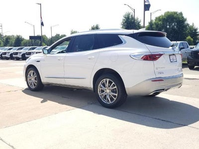 2022 Buick Enclave Essence