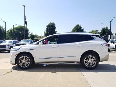 2022 Buick Enclave Essence