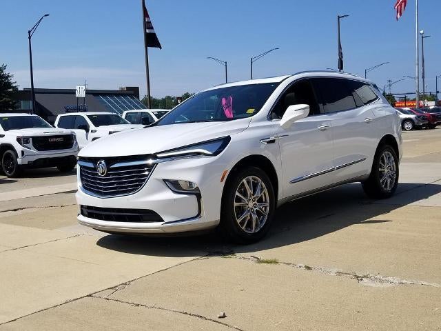2022 Buick Enclave Essence