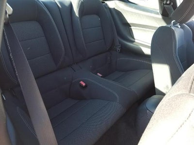 2016 Ford Mustang 2dr Fastback V6