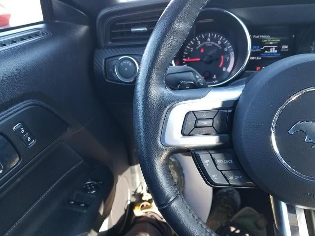 2016 Ford Mustang 2dr Fastback V6