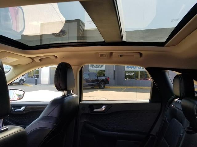 2020 Ford Escape Titanium Hybrid FWD