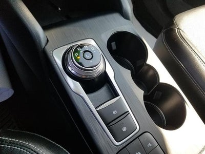 2020 Ford Escape Titanium Hybrid FWD