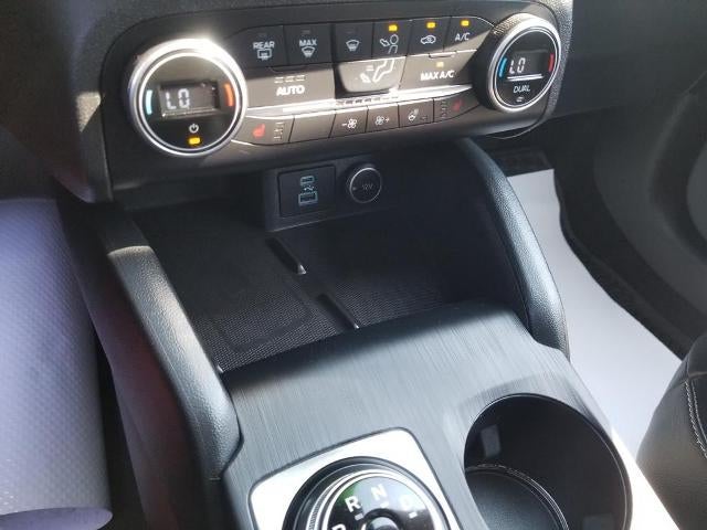 2020 Ford Escape Titanium Hybrid FWD