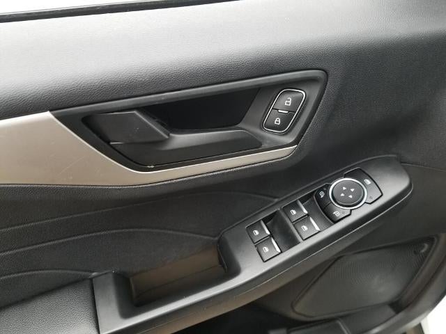 2022 Ford Escape SE FWD