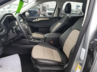 2022 Ford Escape Titanium AWD