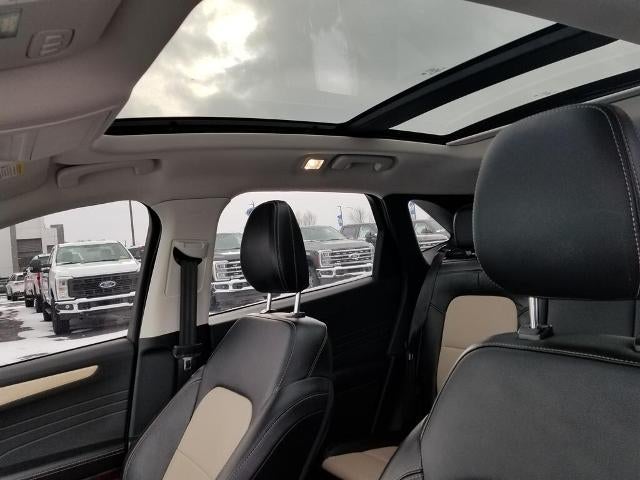 2022 Ford Escape Titanium AWD