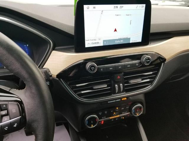 2022 Ford Escape Titanium AWD