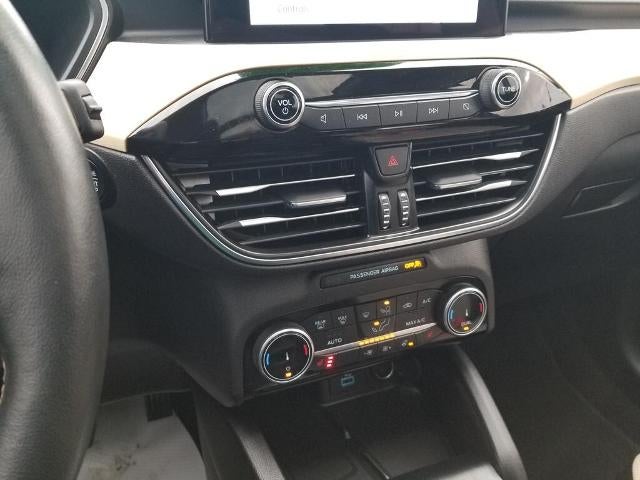 2022 Ford Escape Titanium AWD