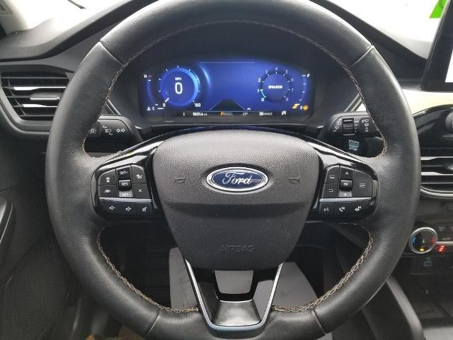 2022 Ford Escape Titanium AWD