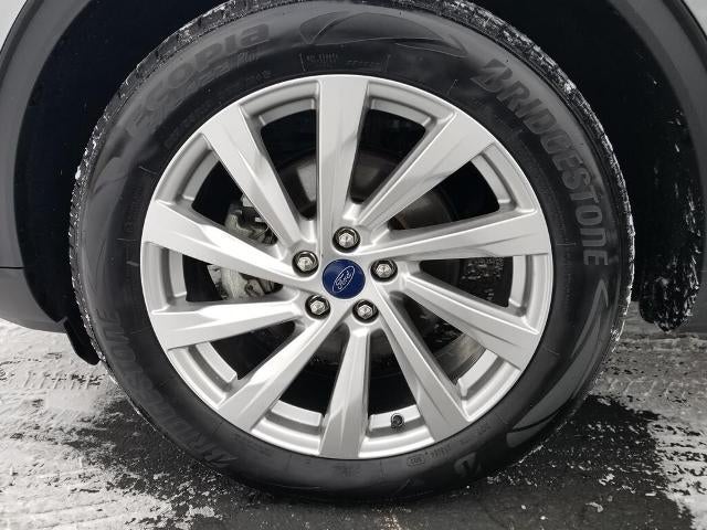 2022 Ford Escape Titanium AWD