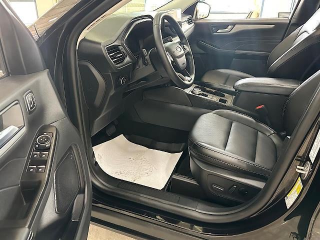 2025 Ford Escape Platinum AWD