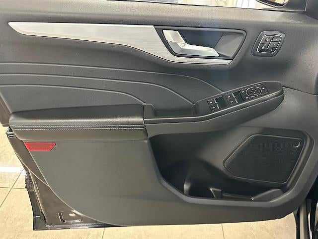 2025 Ford Escape Platinum AWD