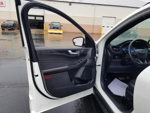 2023 Ford Escape ST-Line Select AWD