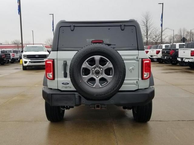 2023 Ford Bronco Base 4 Door 4x4