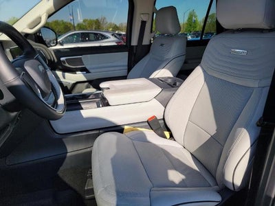 2025 Ford Expedition Platinum 4x4