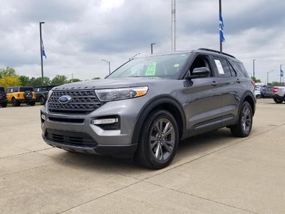 2023 Ford Explorer XLT 4WD
