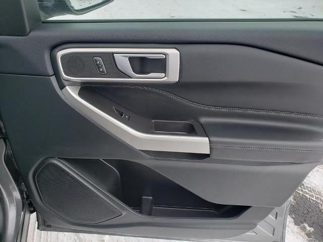 2023 Ford Explorer XLT 4WD