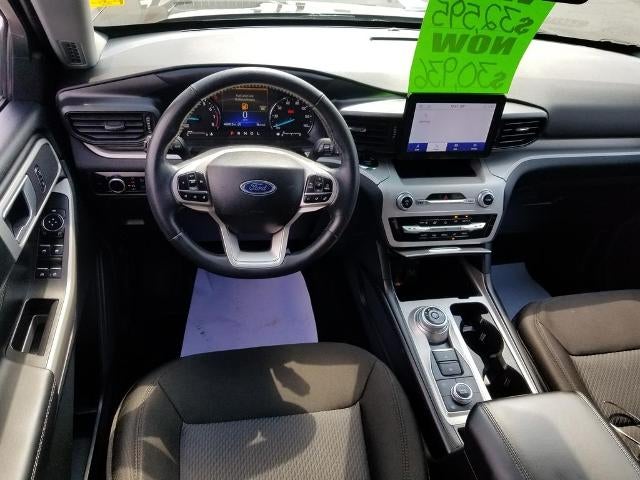2023 Ford Explorer XLT 4WD