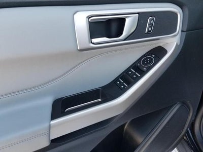 2023 Ford Explorer XLT 4WD